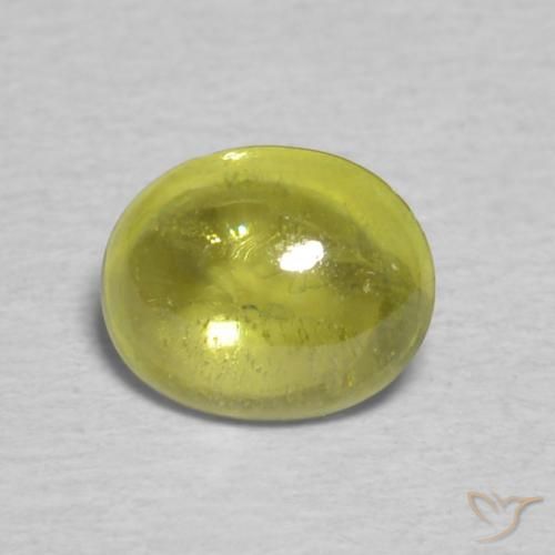 0.75ct Naturel Vert chaud et terreux Sphène, ovale, Transparent