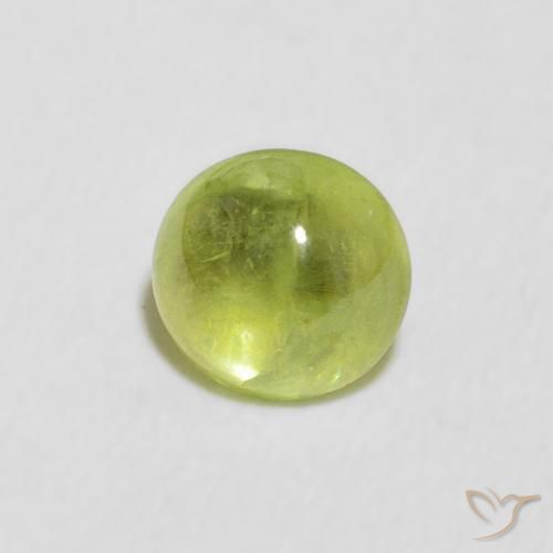 Sphène Vert clair naturelle ovale, 0.85 ct, Transparent