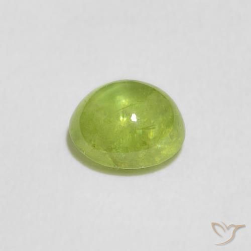 Sphène Vert jaunâtre vif naturelle ovale, 1.09 ct, Transparent