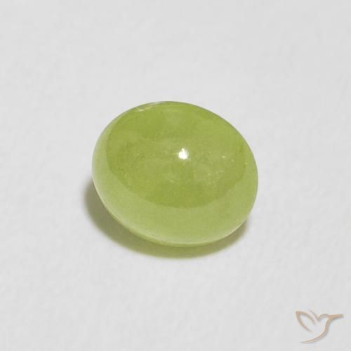 Sphène Vert clair naturelle ovale, 0.85 ct, Transparent