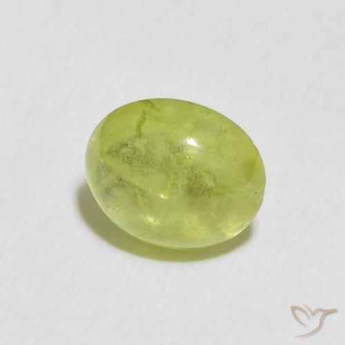 Sphène Vert moyen naturelle ovale, 2.45 ct, Transparent