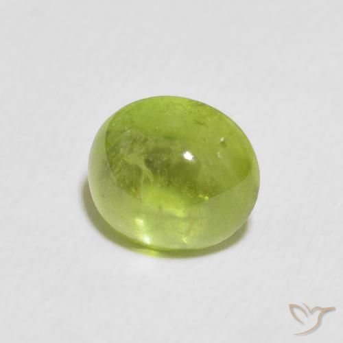 Sphène Vert moyen naturelle ovale, 1.74 ct, Transparent
