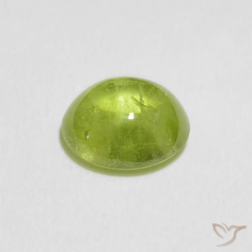 Sphène Vert moyen naturelle ovale, 1.74 ct, Transparent
