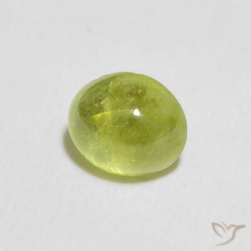 Sphène Vert moyen naturelle ovale, 1.23 ct, Transparent