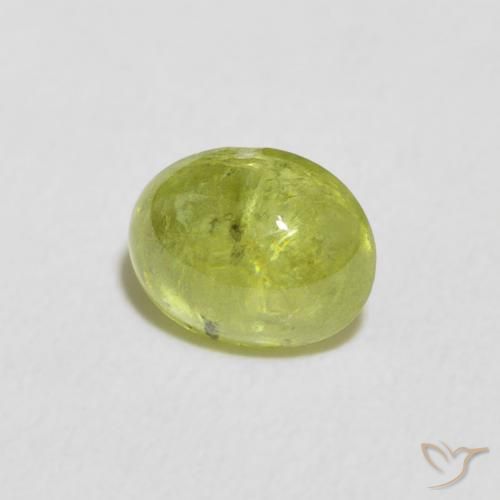 Sphène Vert terreux léger naturelle ovale, 1.06 ct, Transparent