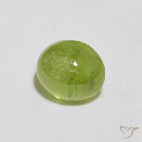 Sphène Vert moyen naturelle ovale, 1.75 ct, Transparent
