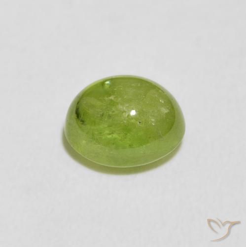 Sphène Vert moyen naturelle ovale, 1.75 ct, Transparent