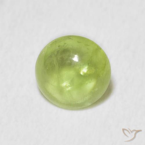 Sphène Vert clair naturelle ovale, 1.37 ct, Transparent