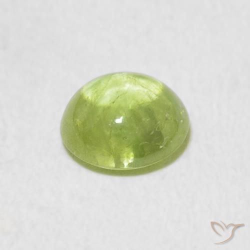 Sphène Vert clair naturelle ovale, 1.37 ct, Transparent