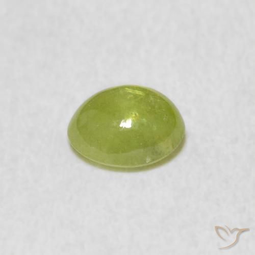 Sphène Vert citron naturelle ovale, 0.84 ct, Transparent