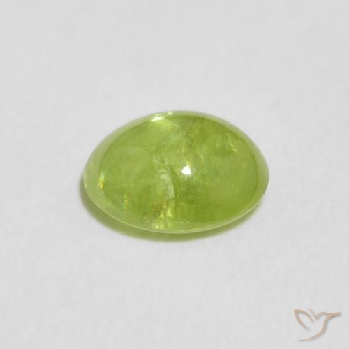 Sphène Vert éclatant naturelle ovale, 1.04 ct, Transparent