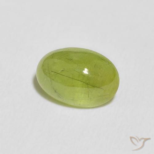 Sphène Olive verte naturelle ovale, 1.91 ct, Transparent