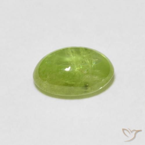 Sphène Vert clair naturelle ovale, 1.11 ct, Transparent