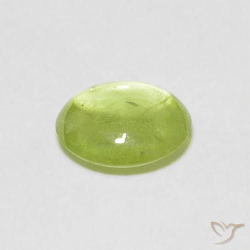 Sphène Vert éclatant naturelle ovale, 0.80 ct, Transparent