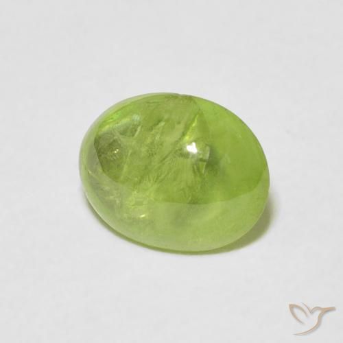 Sphène Vert vif et léger naturelle ovale, 1.60 ct, Transparent