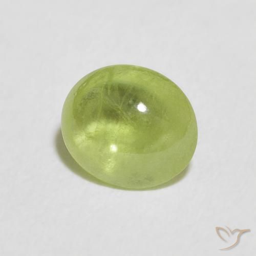 Sphène Vert clair naturelle ovale, 1.19 ct, Transparent