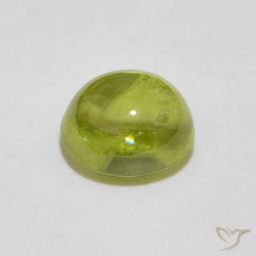 Sphène Vert chaud et terreux naturelle ovale, 1.39 ct, Transparent