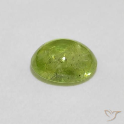 Sphène Vert éclatant naturelle ovale, 0.82 ct, Transparent