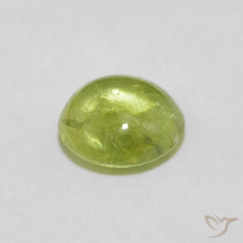 Sphène Vert éclatant naturelle ovale, 0.76 ct, Transparent