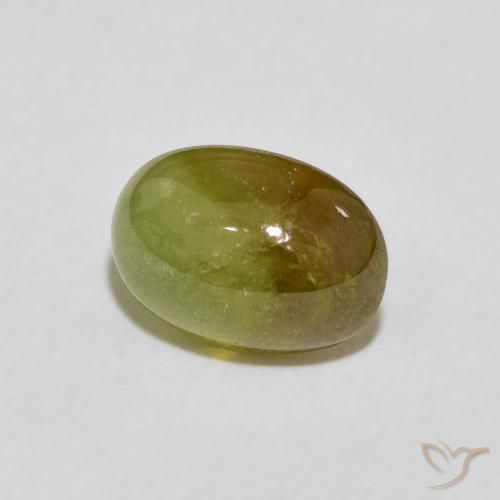 Sphène Vert jaunâtre naturelle ovale, 2.86 ct, Transparent