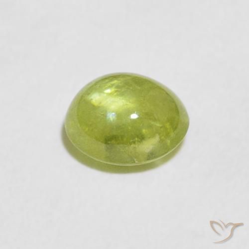 Sphène Olive verte naturelle ovale, 0.85 ct, Transparent