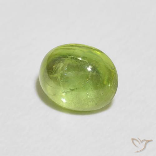 Sphène Vert éclatant naturelle ovale, 0.81 ct, Transparent