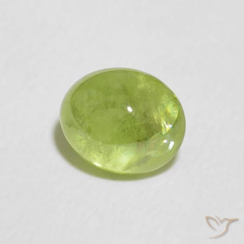 Sphène Vert éclatant naturelle ovale, 0.89 ct, Transparent