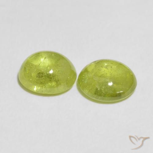 Shop natural 2.61ct Olive verte Sphène gems, ovale, from Sri Lanka at GemSelect. In stock, global shipping!