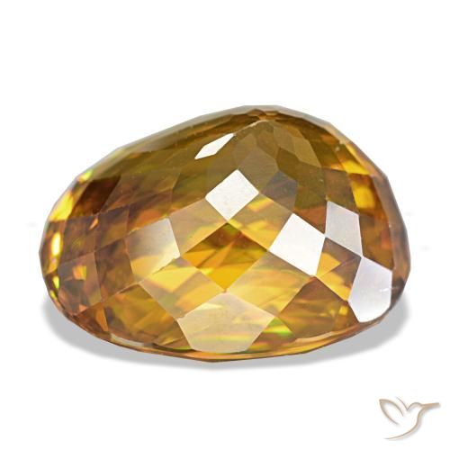 Sphène orange naturelle coupe ovale, 7,40 ct, VS
