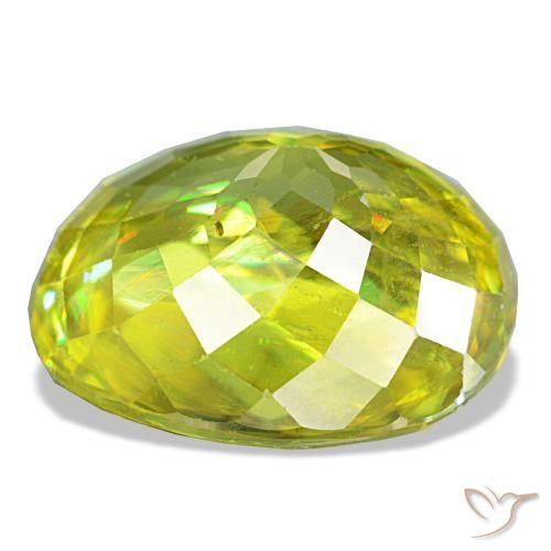 Sphène vert naturelle coupe ovale, 8,11 ct, VS