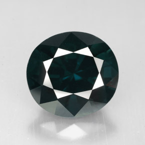 Spinelle vert naturelle coupe ovale, 5,61 ct, VVS