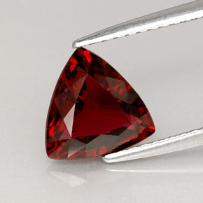 Spinelle  naturelle trillion, 1,86 ct, VS