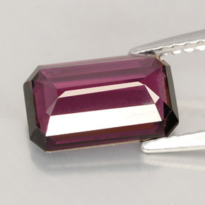 Spinelle  naturelle taille émeraude, 2,47 ct, VVS-VS