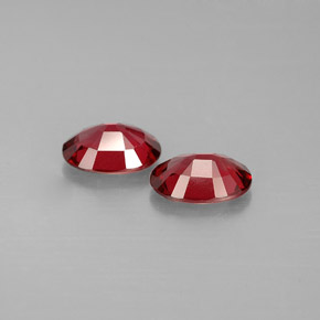 Achetez naturel ct rouge spinelle gems, coupe ovale, en provenance myanmar (birmanie) chez gemselect. en stock, livraison internationale!