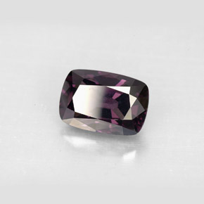Spinelle  naturelle coupe coussin, 2,70 ct, VVS