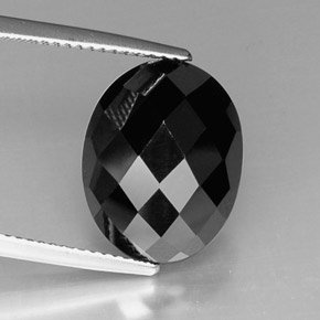 Spinelle noir naturelle coupe ovale, 9,20 ct, opaque