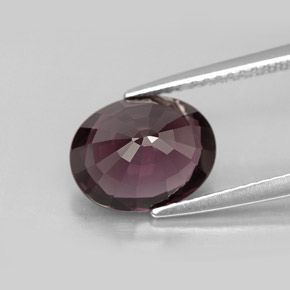 Spinelle  naturelle coupe ovale, 3,13 ct, VVS-VS