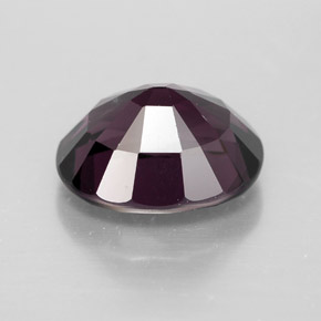 Spinelle  naturelle coupe ovale, 3,69 ct, VVS-VS