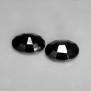 Achetez naturel ct noir spinelle gems, coupe ovale, en provenance thaïlande chez gemselect. en stock, livraison internationale!