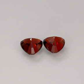 Achetez naturel ct rouge intense spinelle gems, trillion, en provenance myanmar (birmanie) chez gemselect. en stock, livraison internationale!