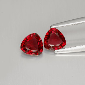 Achetez naturel ct rouge spinelle gems, trillion, en provenance myanmar (birmanie) chez gemselect. en stock, livraison internationale!