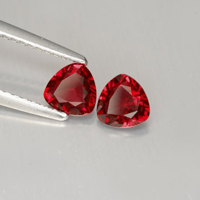 Achetez naturel ct rouge spinelle gems, trillion, en provenance myanmar (birmanie) chez gemselect. en stock, livraison internationale!