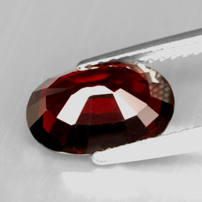 Spinelle  naturelle coupe ovale, 3,03 ct, VVS-VS