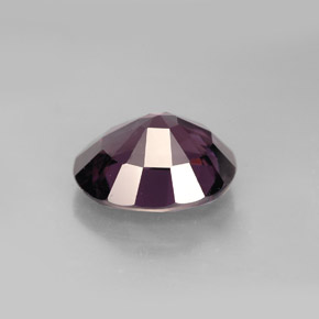 Spinelle  naturelle coupe ovale, 4,43 ct, VS