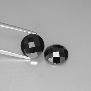 Achetez naturel ct noir spinelle gems, coupe roude, en provenance thaïlande chez gemselect. en stock, livraison internationale!