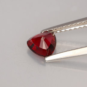 Spinelle  naturelle trillion, 0,60 ct, VVS-VS