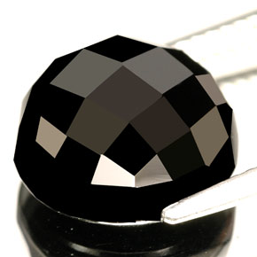 Spinelle noir naturelle coupe roude, 9,76 ct, opaque
