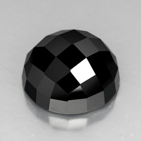 Spinelle noir naturelle coupe roude, 8,76 ct, opaque