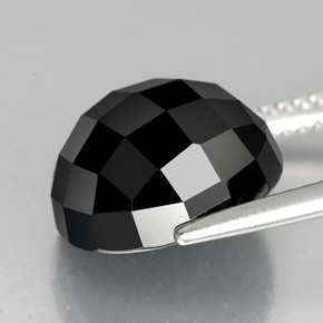 Spinelle noir naturelle coupe roude, 8,76 ct, opaque