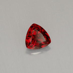 Spinelle rouge naturelle trillion, 0,53 ct, VS